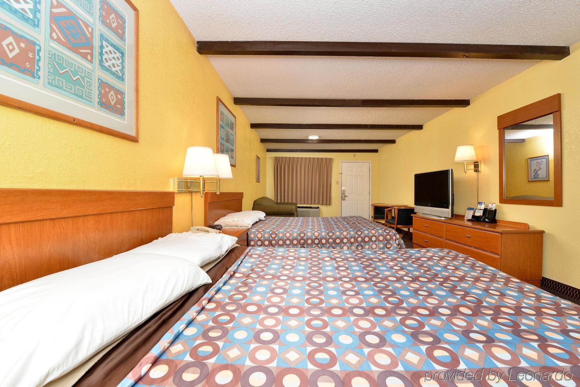 Travelodge By Wyndham New Braunfels Bagian luar foto