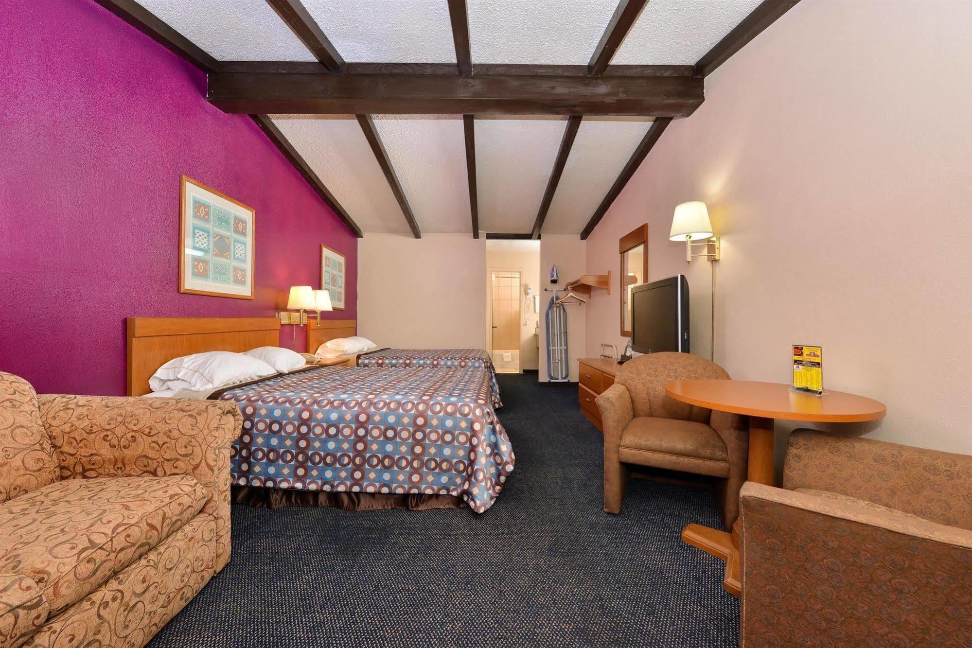Travelodge By Wyndham New Braunfels Bagian luar foto