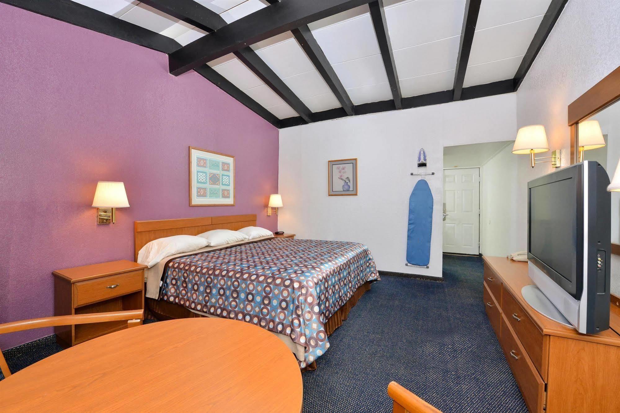 Travelodge By Wyndham New Braunfels Bagian luar foto